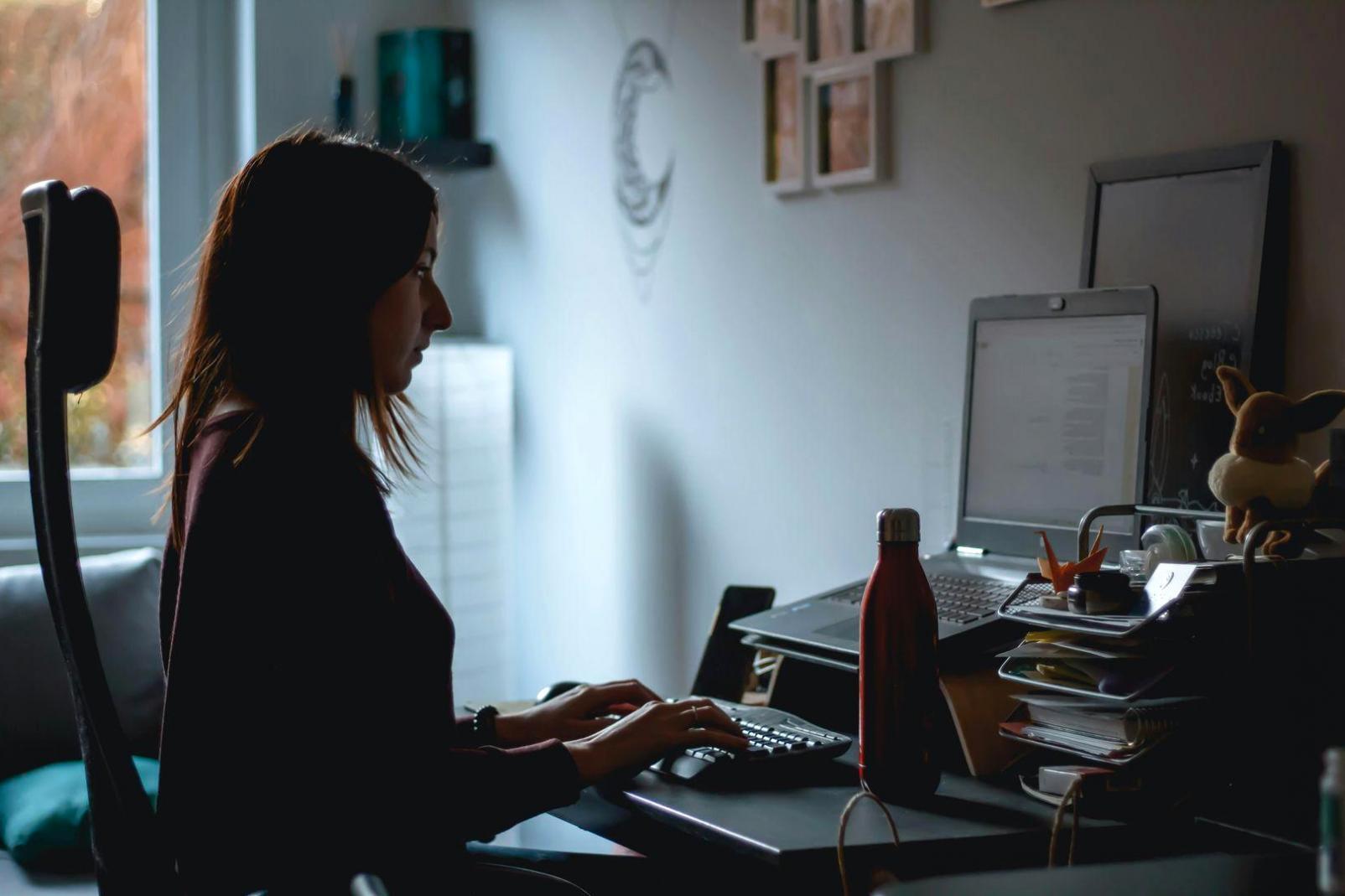 Professionelle Steuerberatung in modernem Büro